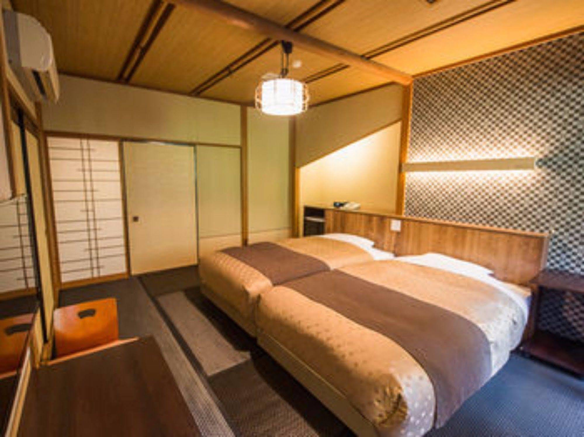 Livemax Okudogo Ryokan Matsuyama (Ehime)